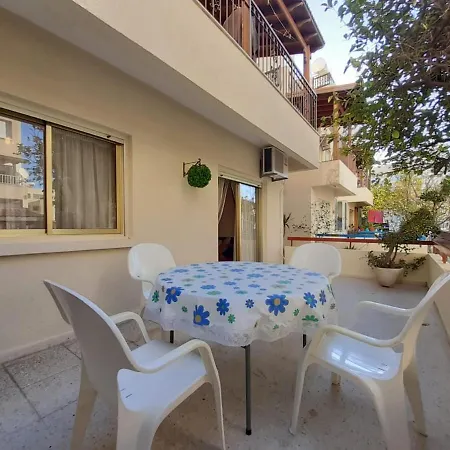 Apartment Albert's Mackenzie 001 Larnaca